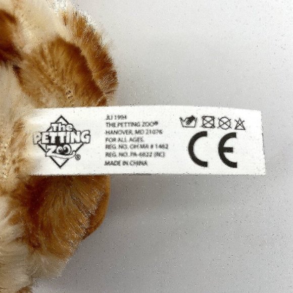 The Petting Zoo Giraffe Lovey Security Blanket Snugglerz Rattle Plush Toy - Picture 4 of 8